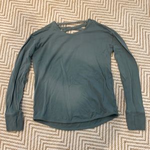 athleta girl shirt